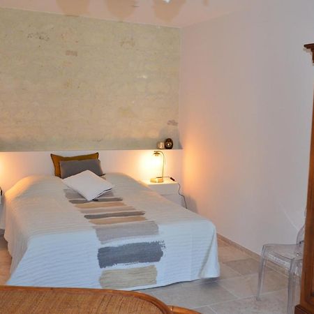 Chambre Gargantua Le Dolmen Thizay  Luaran gambar