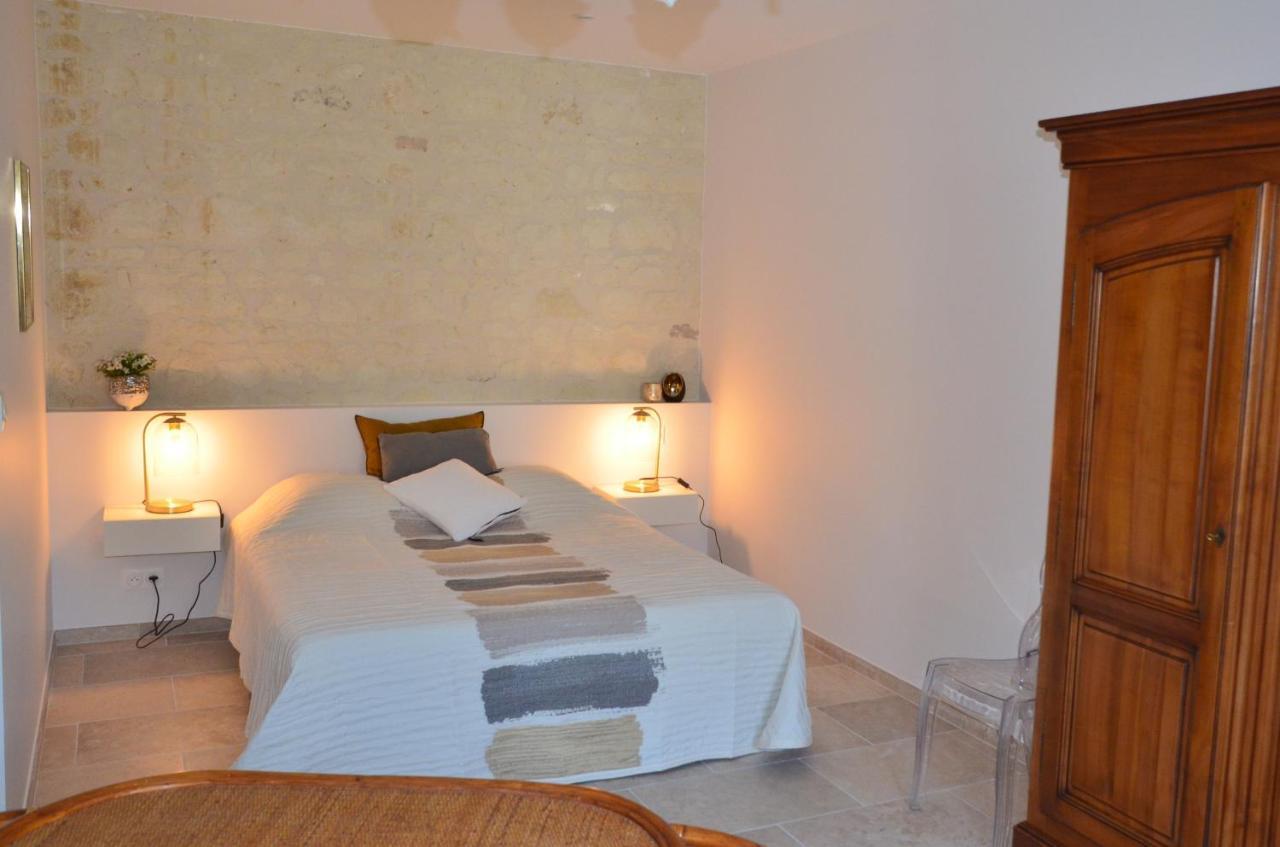 Chambre Gargantua Le Dolmen Thizay  Luaran gambar